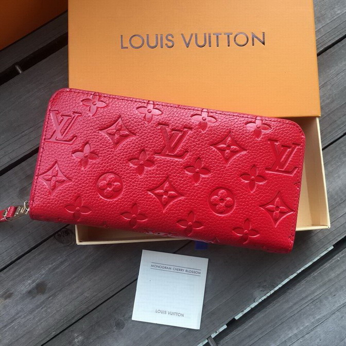 lu wallet-077